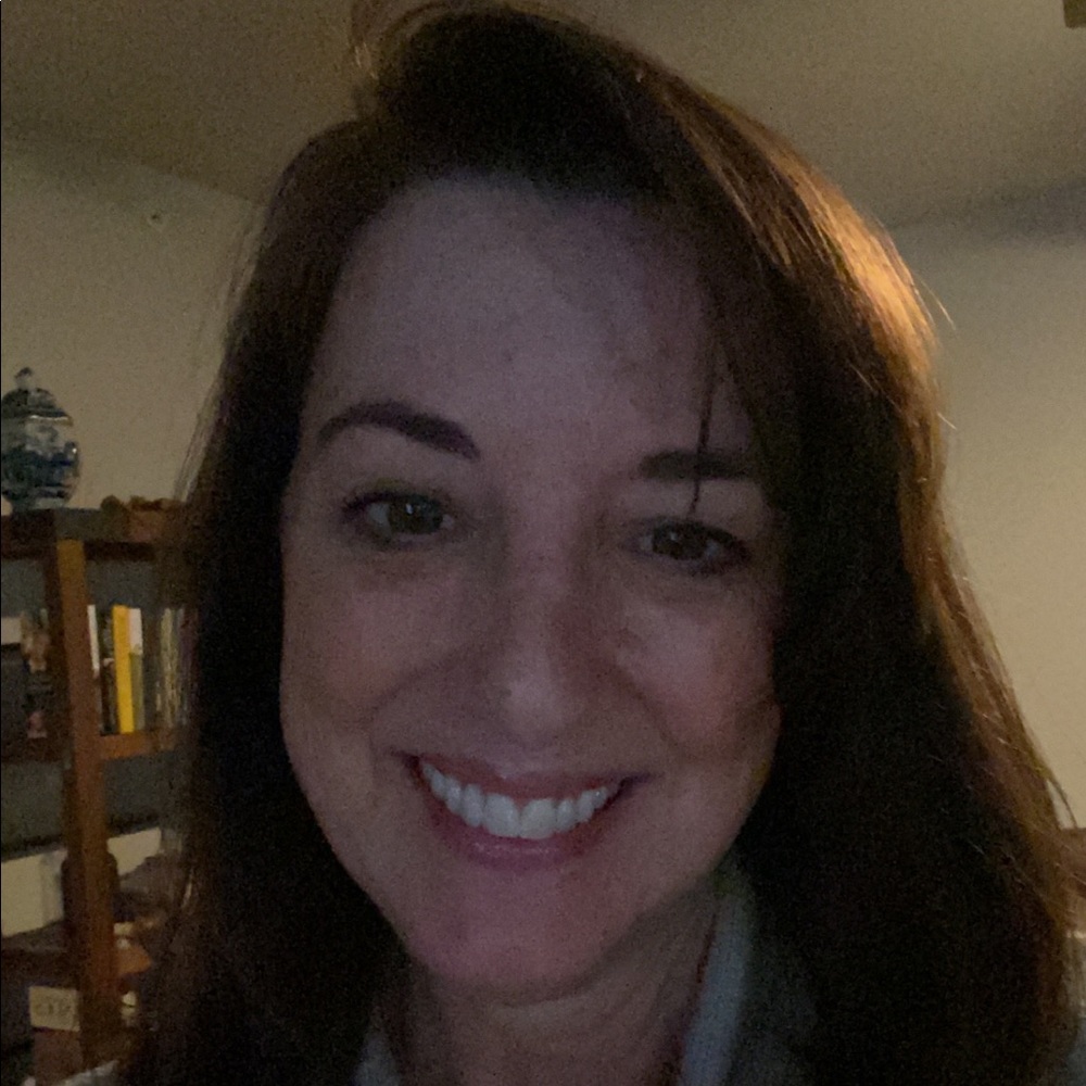 Meet your Posher, Lara